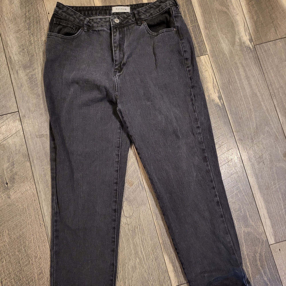 Pacsun mom jeans